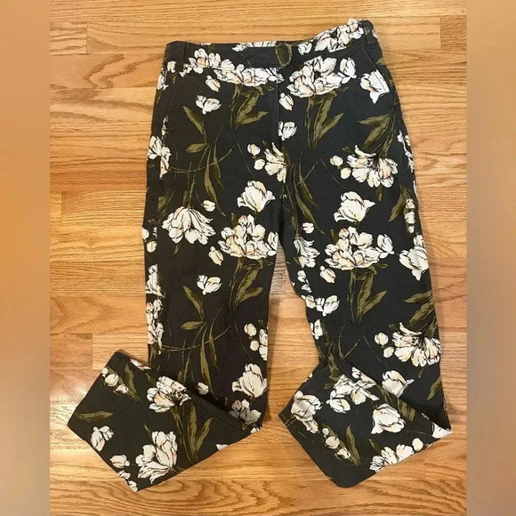 Abercrombie & Fitch Floral Ankle Gray/Green Pants - Size 2 - Picture 1 of 11
